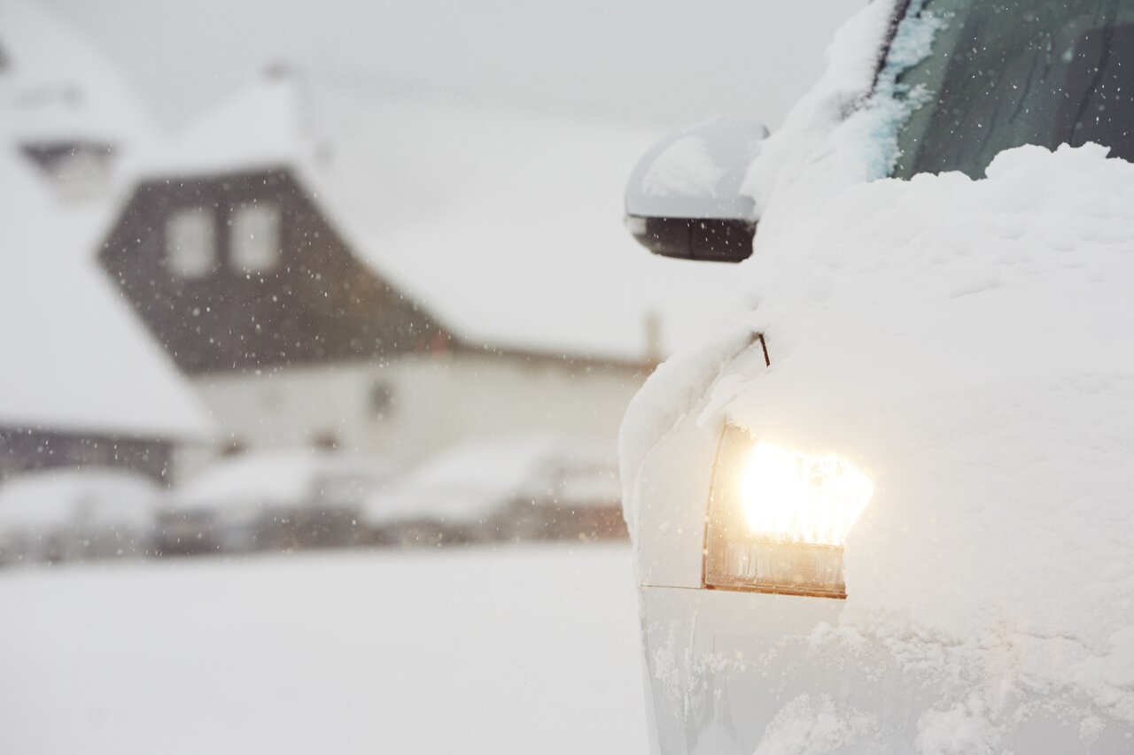 Comment l'hiver québécois affecte la carrosserie de votre voiture